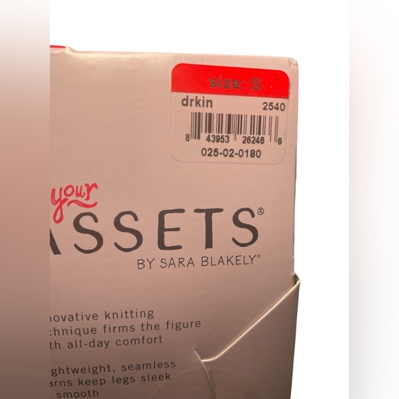 Spanx New NWT Love Your Assets Denim Wash Seamless Leggings Size Small - Picture 4 of 5